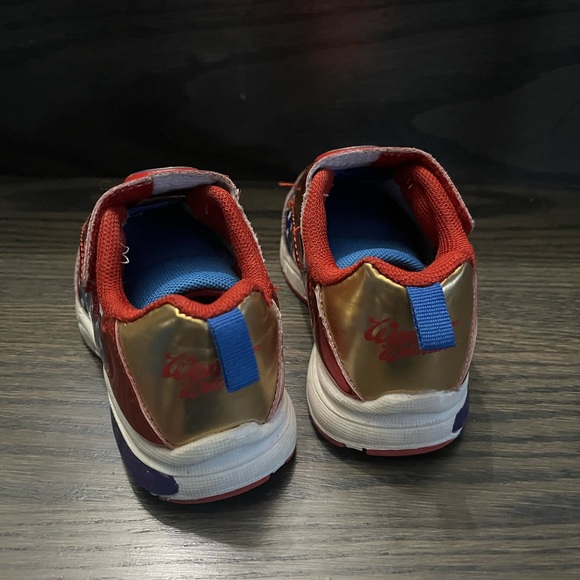Wonder Woman kids shoes sz 8T EUC worn twice - Picture 3 of 6